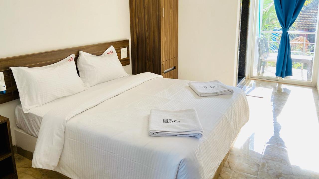 Bsg Stay - Turtle Beach Morjim Goa Exterior foto